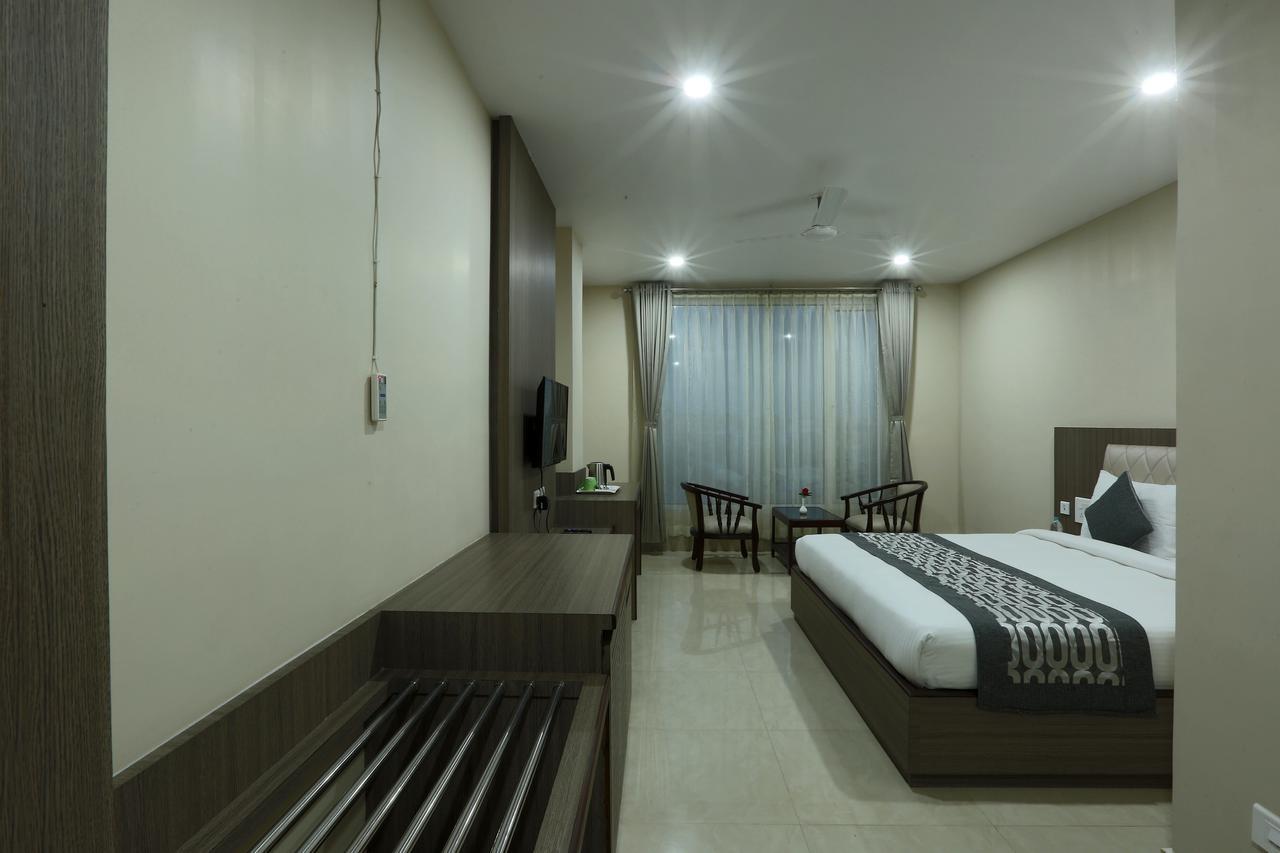 Hotel Jironi Jorhat Luaran gambar
