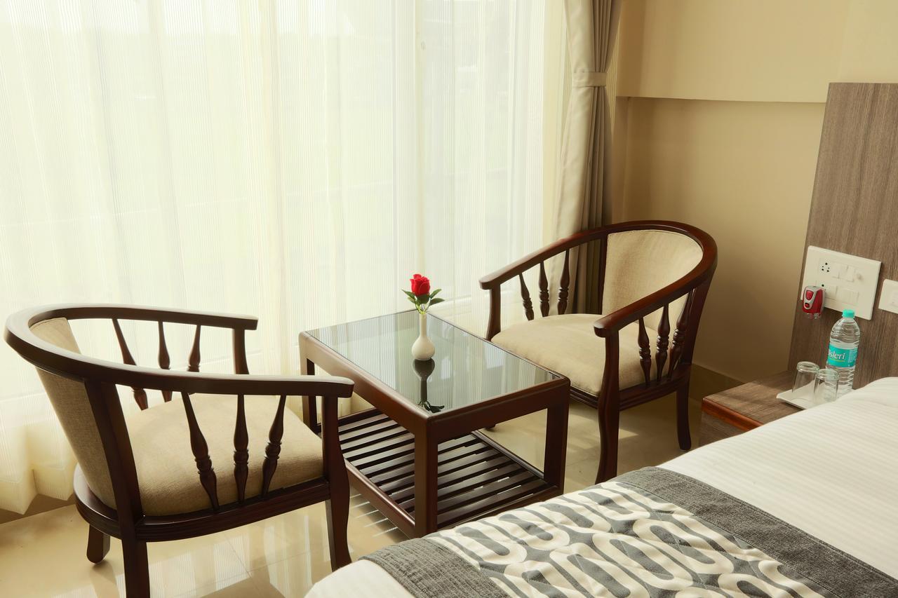 Hotel Jironi Jorhat Luaran gambar