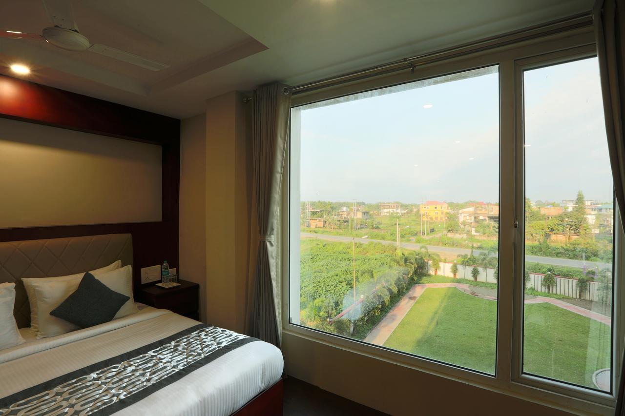 Hotel Jironi Jorhat Luaran gambar